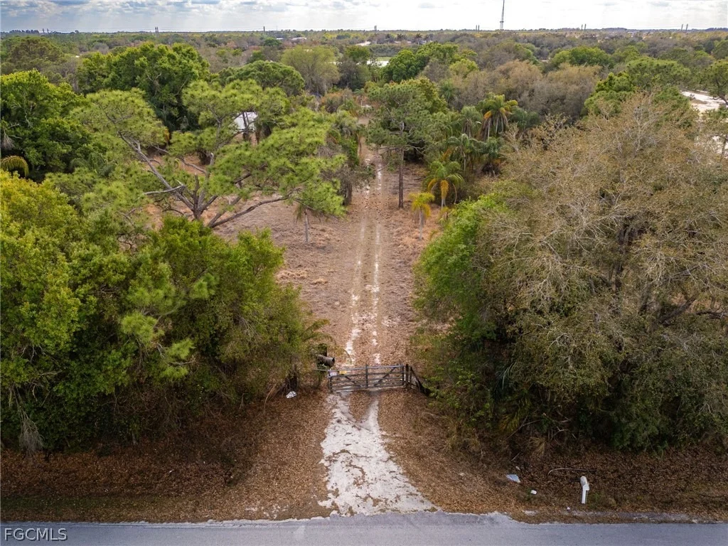 Photo of 535 Evans Road