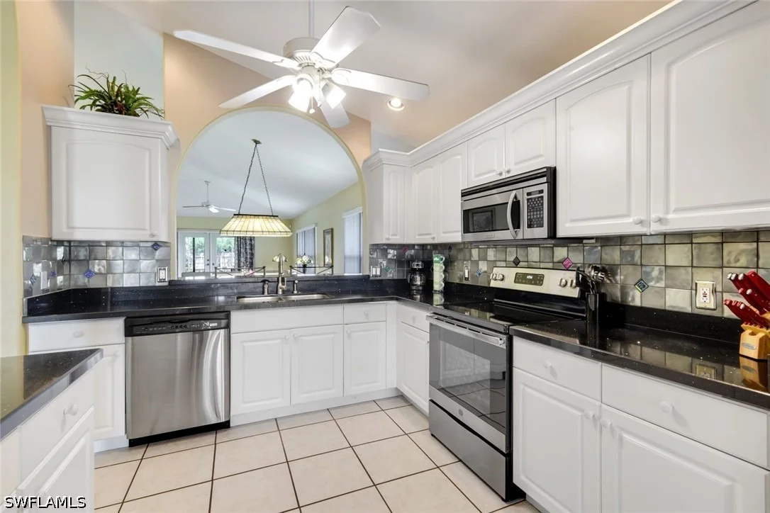 Photo of 765 101st Avenue N
