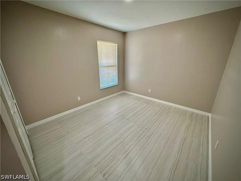 Photo of 241 8th Street SE