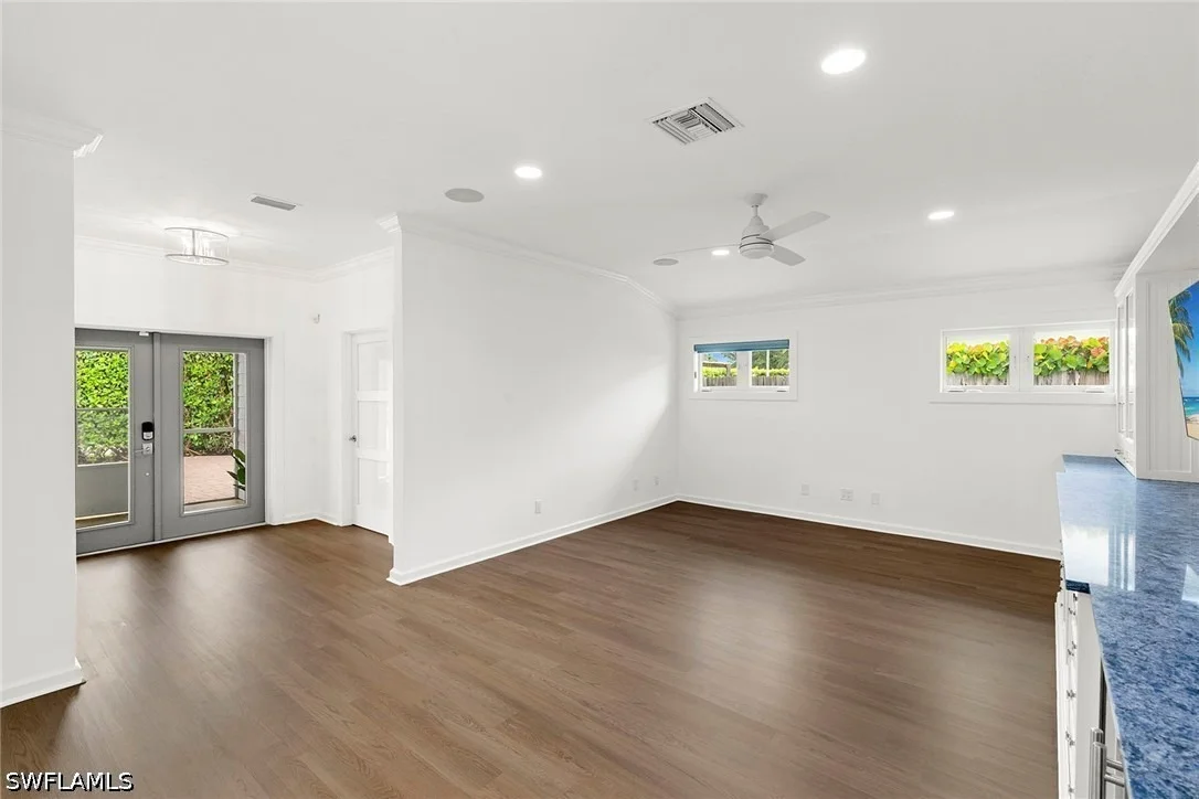 Photo of 1128 Hilltop Drive