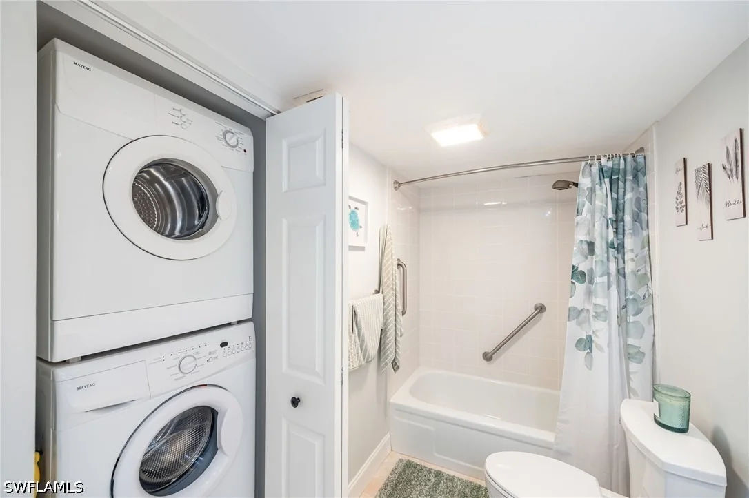 Photo of Unit 105 at 413 Augusta Boulevard