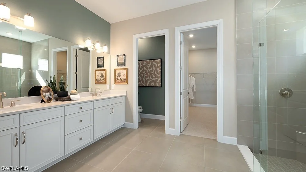 Photo of 23067 Silver Pearl Key