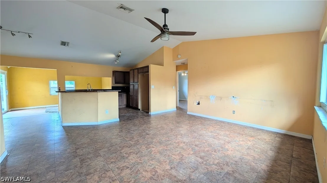 Photo of 521 5th Avenue