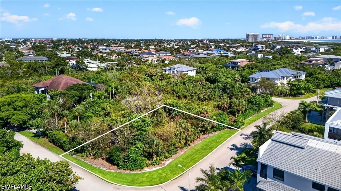 Photo of 707 Waterside Drive