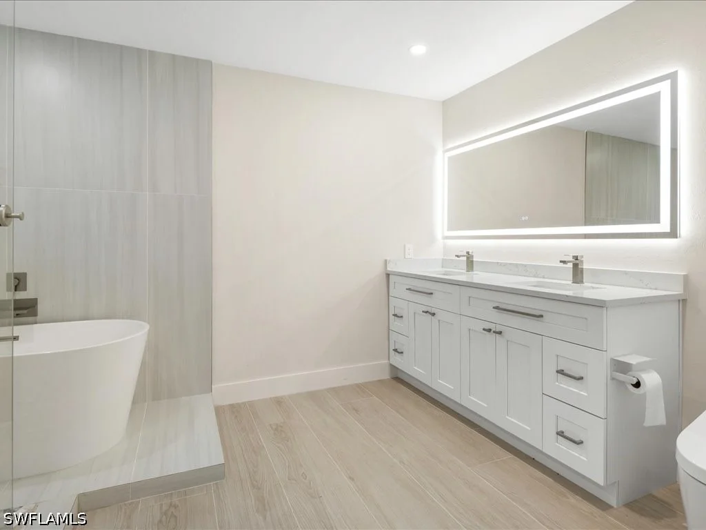 Photo of 6800 Bottlebrush Lane