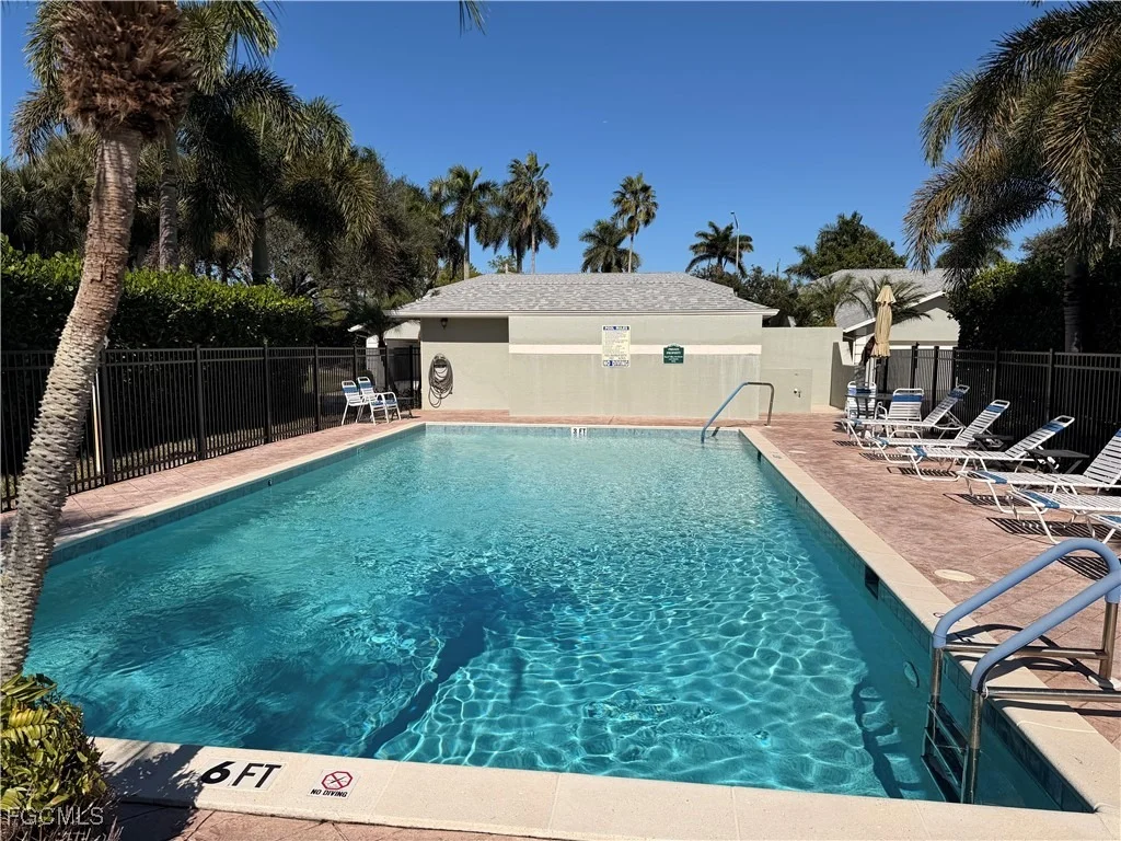 Photo of Unit 101 at 1660 Royal Circle