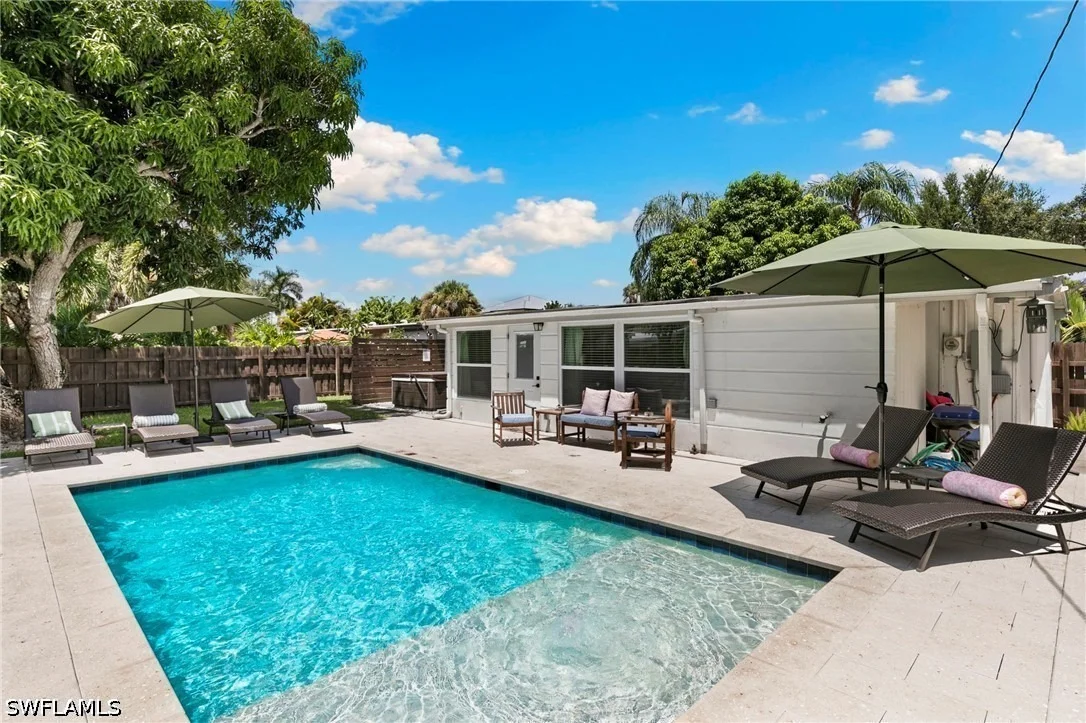 Photo of 2160 Holiday Lane