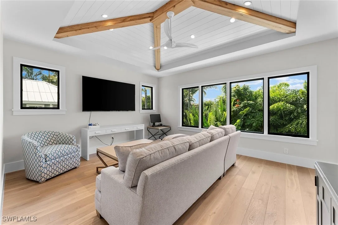 Photo of 644 W Lake Drive