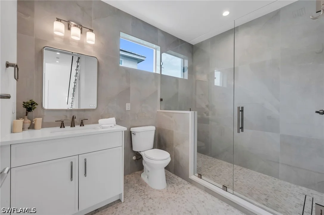 Photo of 2778 Shoreview Drive