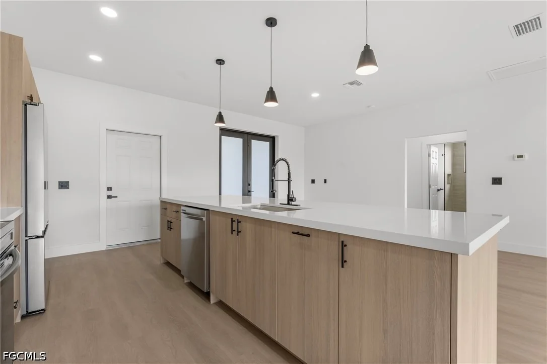 Photo of 8033 Oakleaf Circle