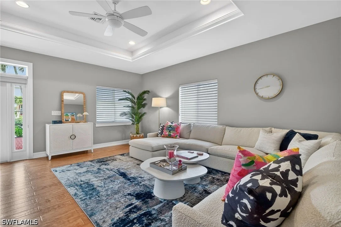Photo of 740 5th Avenue N