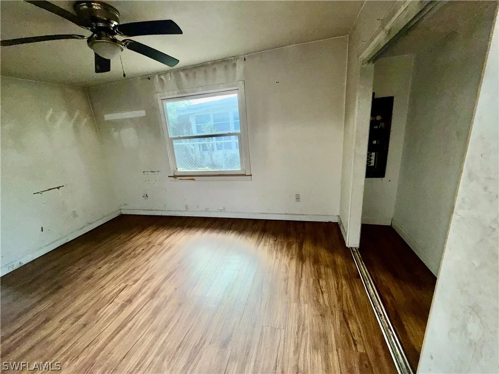 Photo of 2632 Weeks Avenue