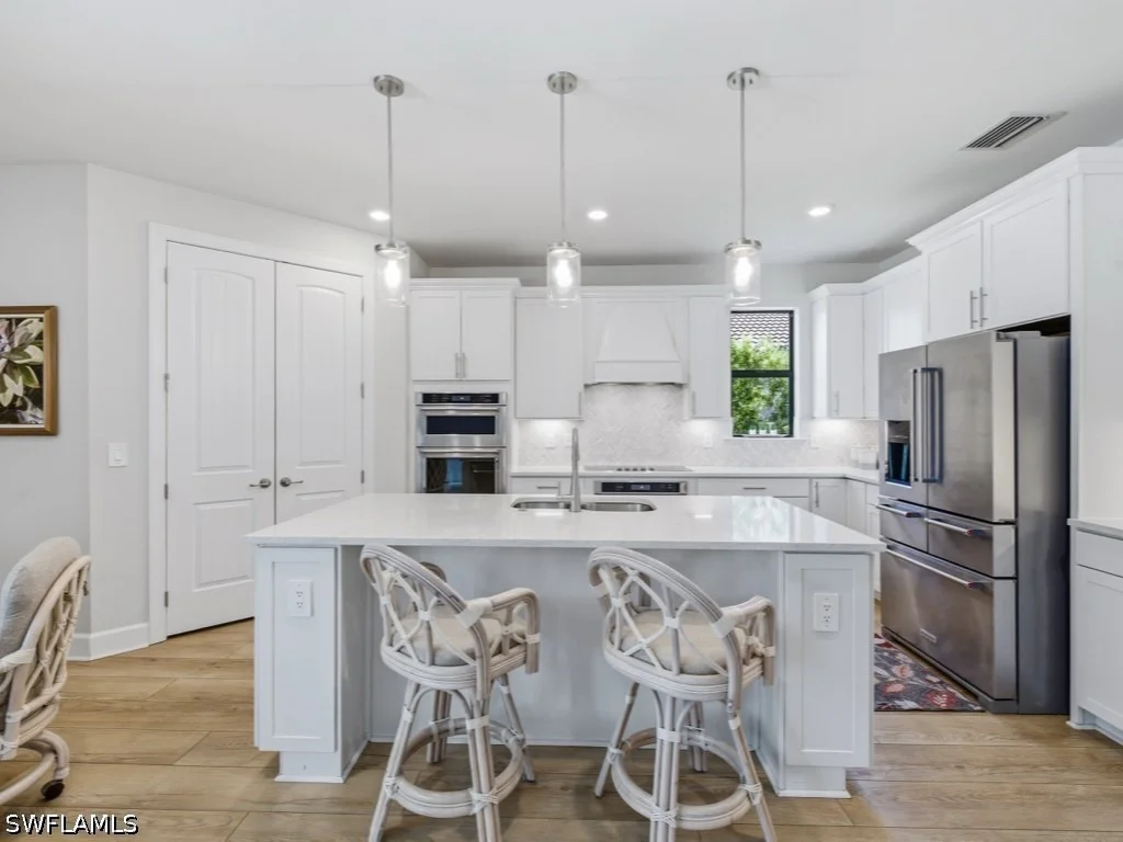 Photo of 4010 E Hampton Circle