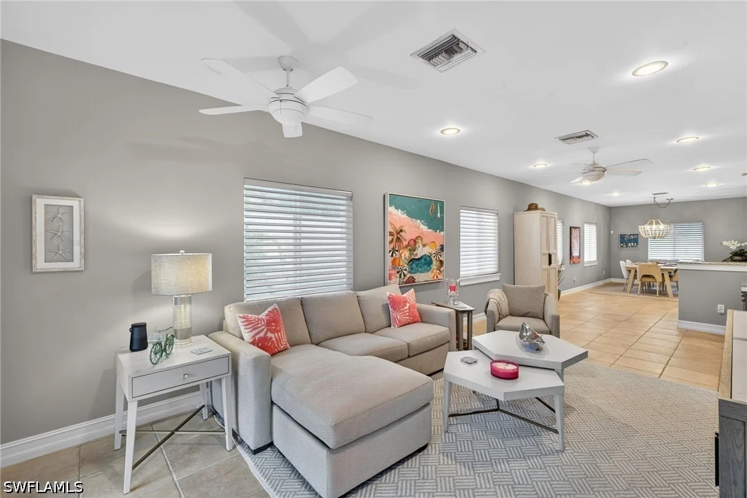 Photo of 740 5th Avenue N