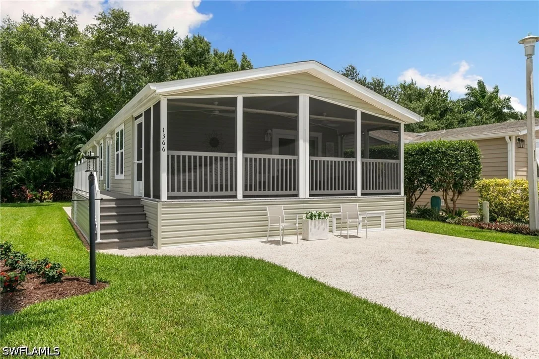 Photo of 1366 Diamond Lake Circle