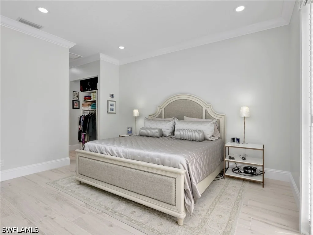 Photo of 5902 Bermuda Lane