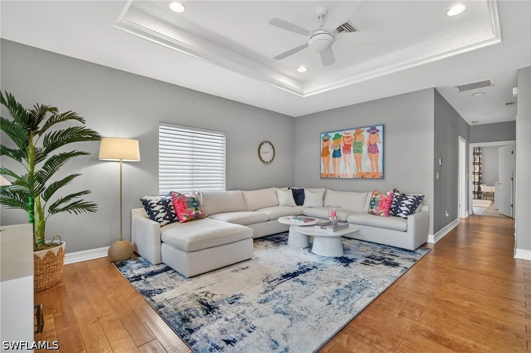 Photo of 740 5th Avenue N