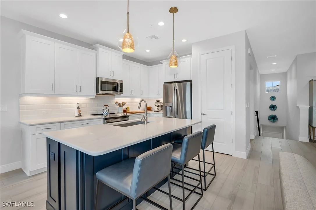 Photo of Unit 1607 at 2609 Seychelles Circle