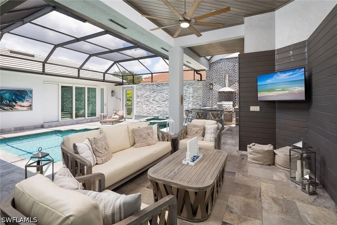 Photo of 2036 Laguna Way
