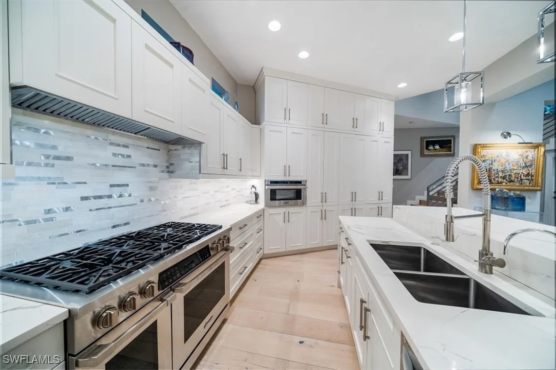 Photo of 367 5th Avenue N