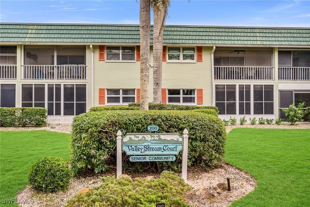 Photo of Unit 3B at 200 Valley Stream Drive