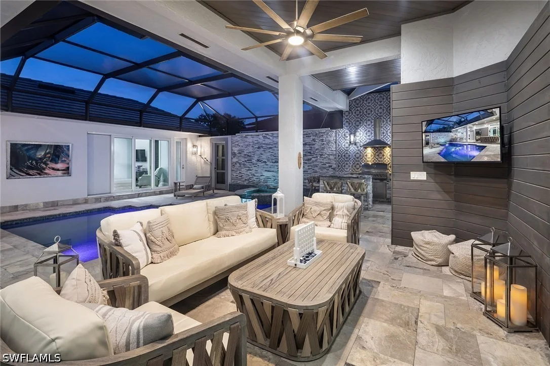 Photo of 2036 Laguna Way