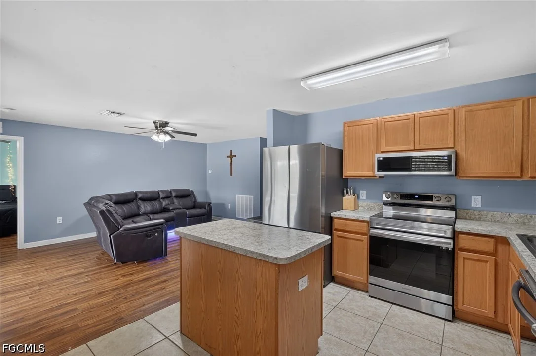 Photo of 225 Shadow Lakes Drive