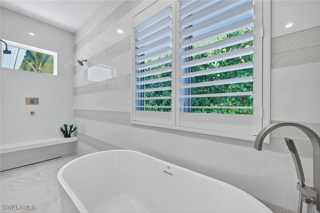 Photo of 405 7TH Avenue N