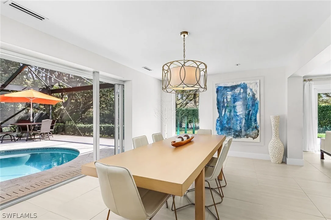 Photo of 1390 Mandarin Road