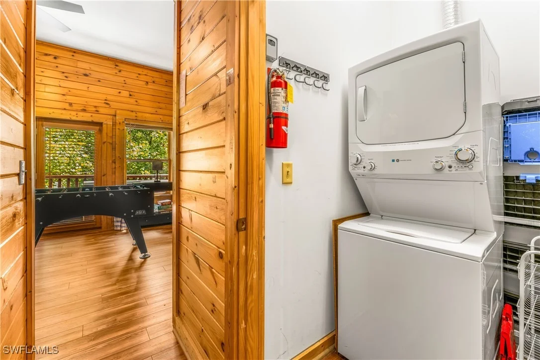 Photo of 4062 Chamberlain Lane