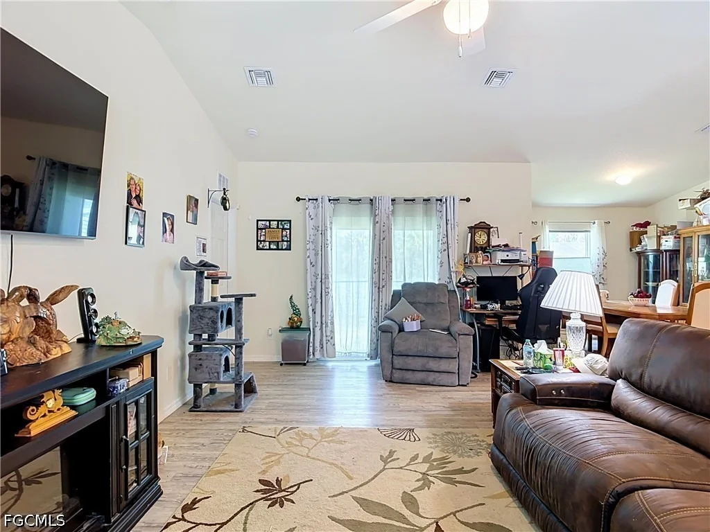 Photo of 5042 SE Tradewinds Circle