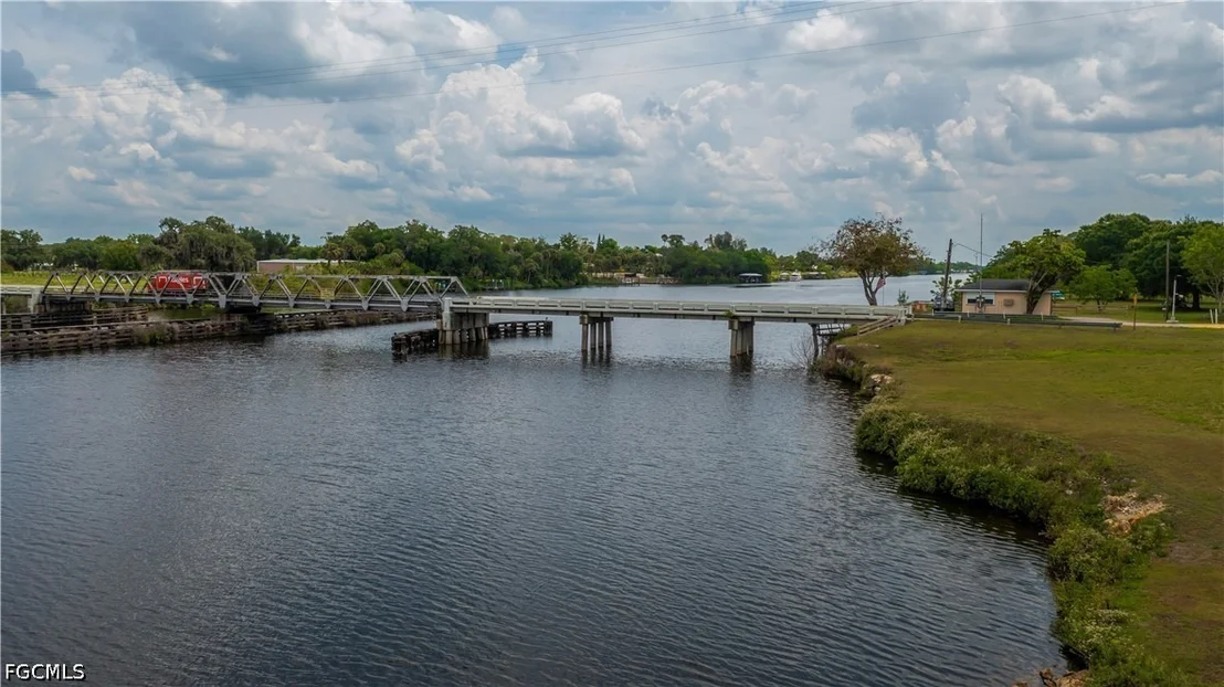 Photo of 75 Ft Denaud Bridge Way