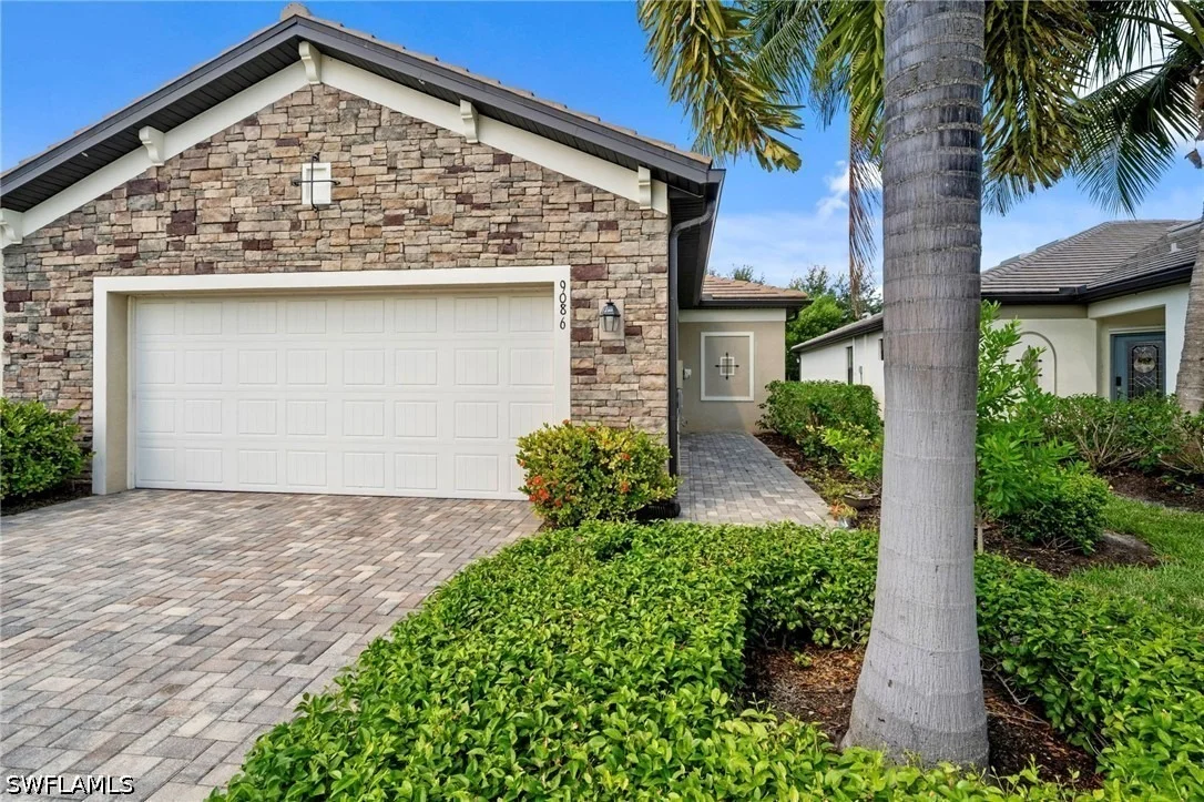 Photo of 9086 Woodhurst Drive