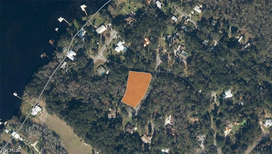 Photo of 48-10-27-8690-0000-0150 Spring Creek Drive