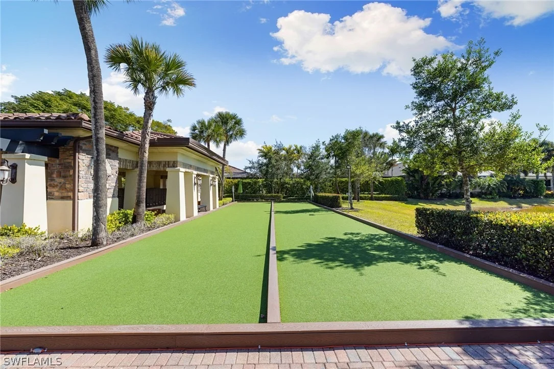 Photo of 9258 Shadow Oak Lane