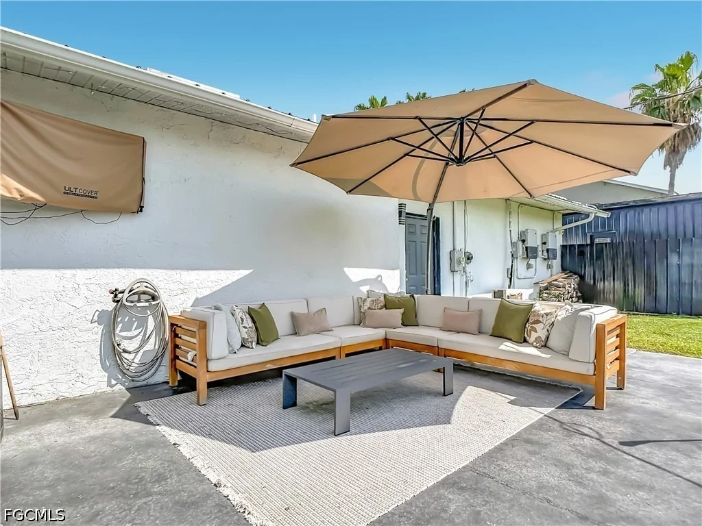 Photo of 2795 River Road