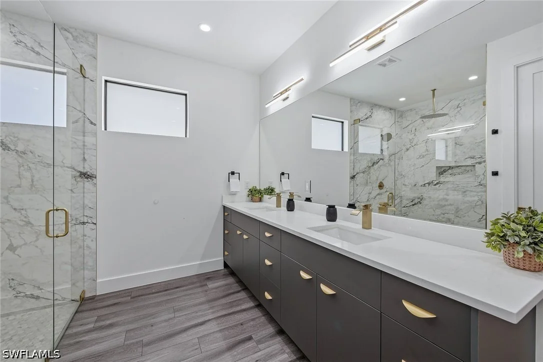 Photo of 3384 Canal Street