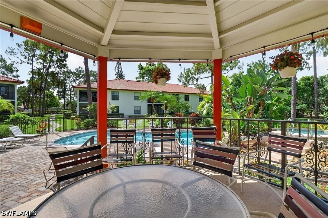 Photo of Unit 7 at 909 Augusta Boulevard