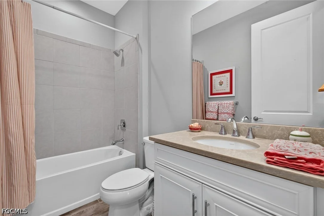 Photo of 2183 Marquesa Circle