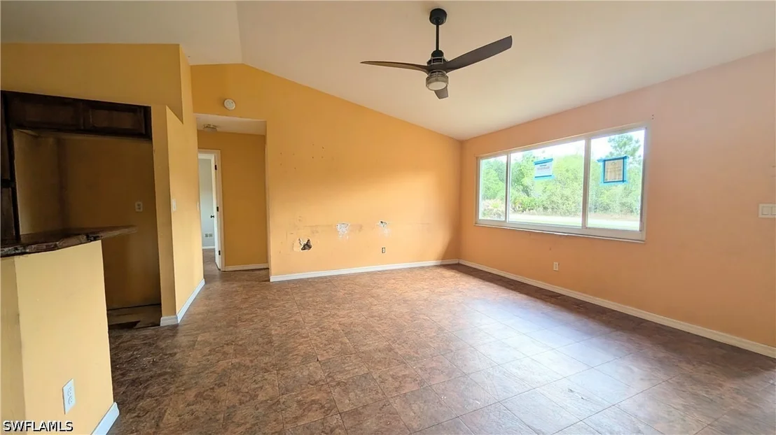Photo of 521 5th Avenue