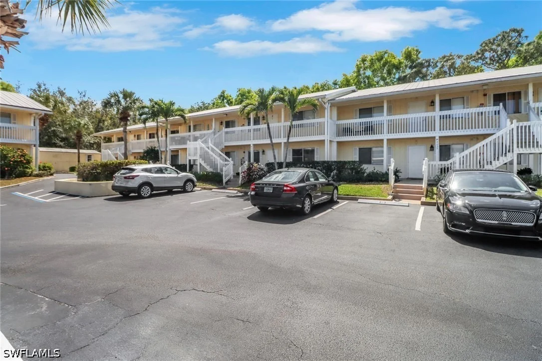 Photo of Unit P4 at 4635 Bayshore Drive