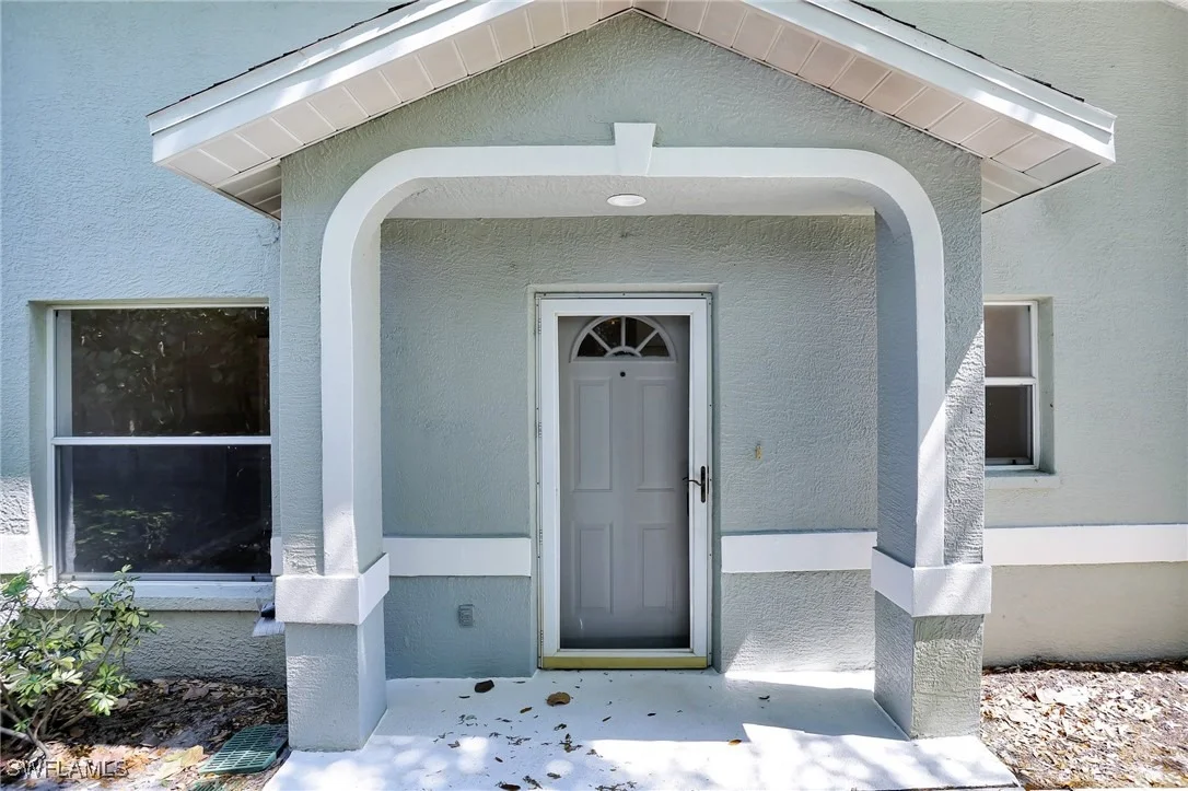 Photo of Unit 101 at 1660 Royal Circle