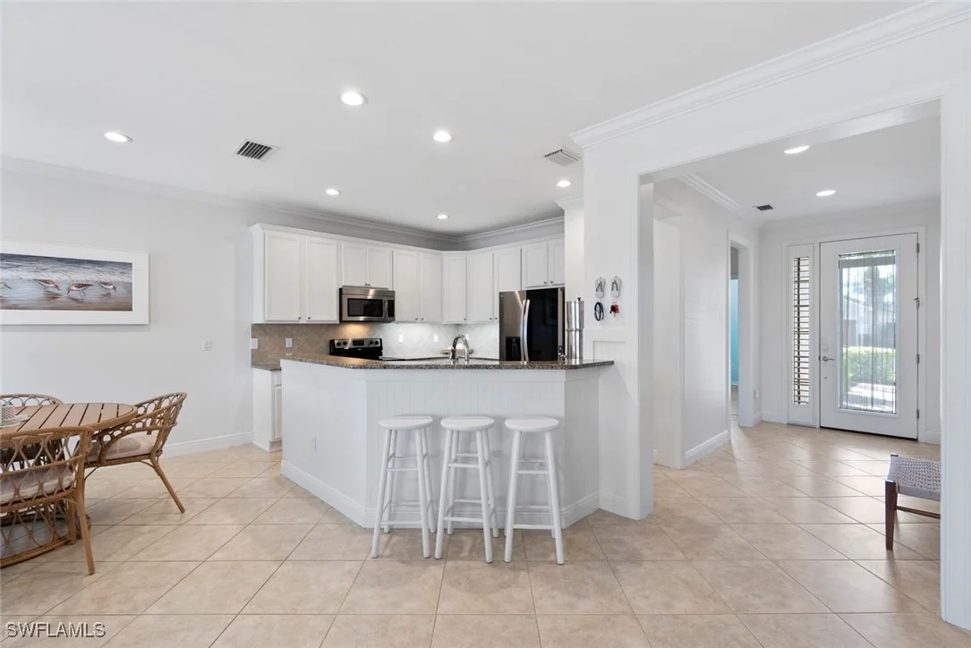 Photo of 5868 Constitution Street