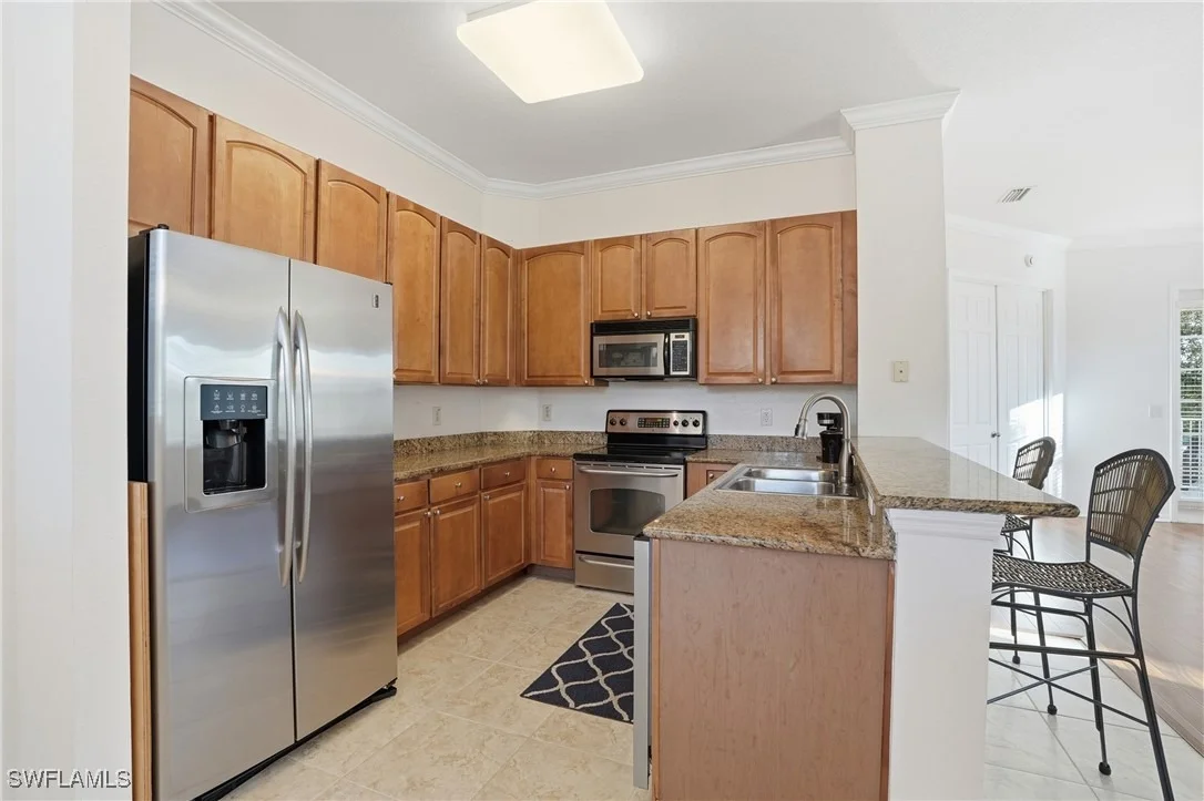 Photo of Unit 604 at 970 Peggy Circle