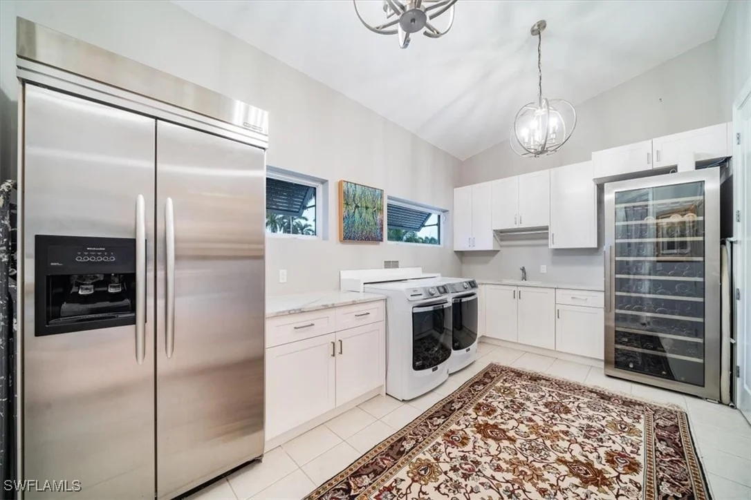 Photo of 367 5th Avenue N