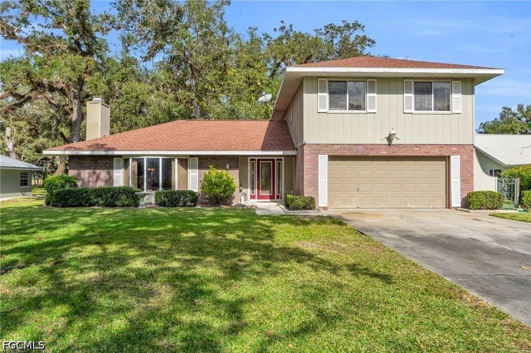 Photo of 1210 Riverbend Drive