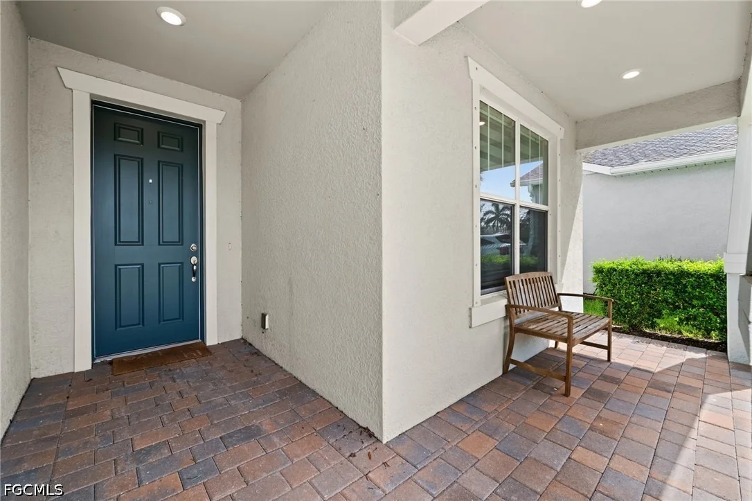 Photo of 42364 Edgewater Drive