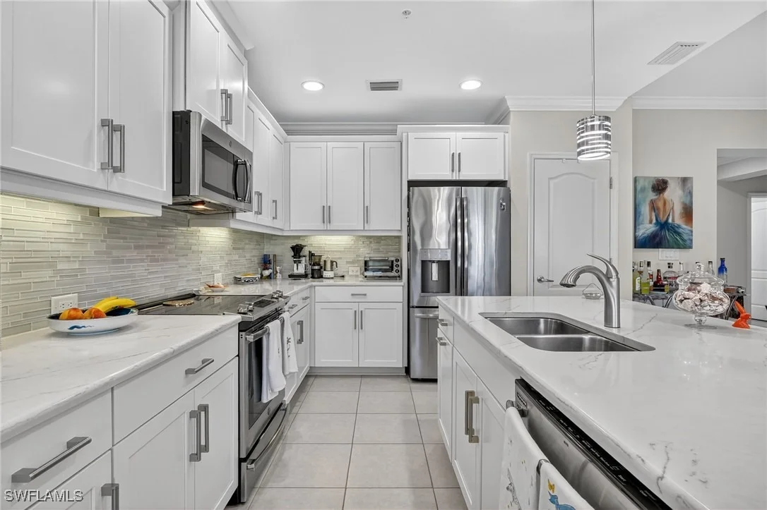 Photo of Unit 803 at 6960 Avalon Circle