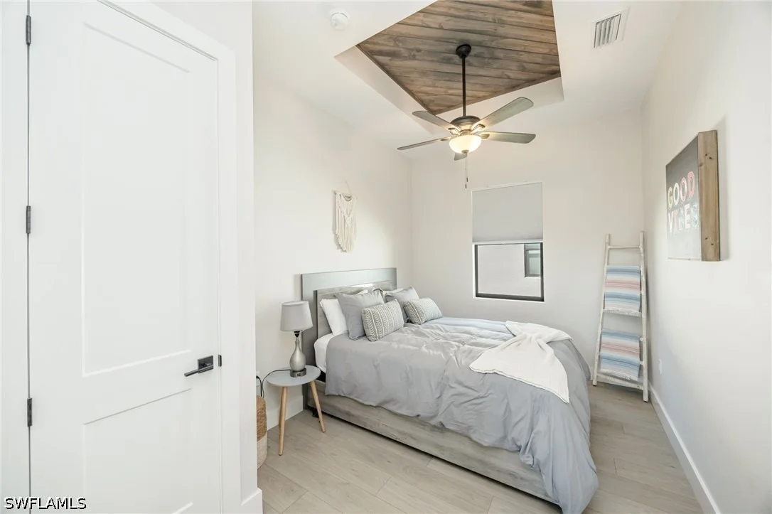 Photo of 3552 Hibiscus Avenue