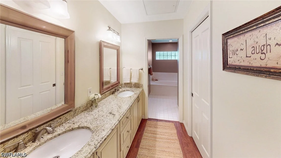 Photo of Unit 303 at 776 Eagle Creek Drive